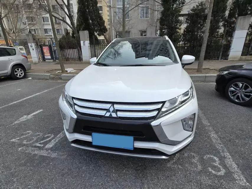 2018 Mitsubishi Eclipse Cross 1.5T 170HP L4 CVT,autocango,china used car exporter,china ev exporter,chinese used car exporter,chinese used ev exporter