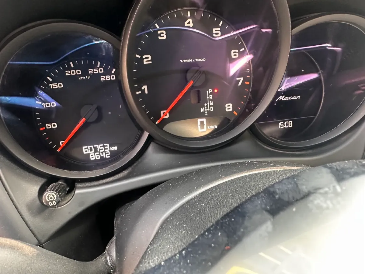 2018 Porsche Macan 2.0T 252HP L4 7DCT,autocango,china used car exporter,china ev exporter,chinese used car exporter,chinese used ev exporter