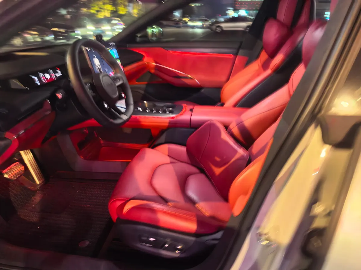 2024 MI SU7 BEV 101KWH,autocango,china used car exporter,china ev exporter,chinese used car exporter,chinese used ev exporter