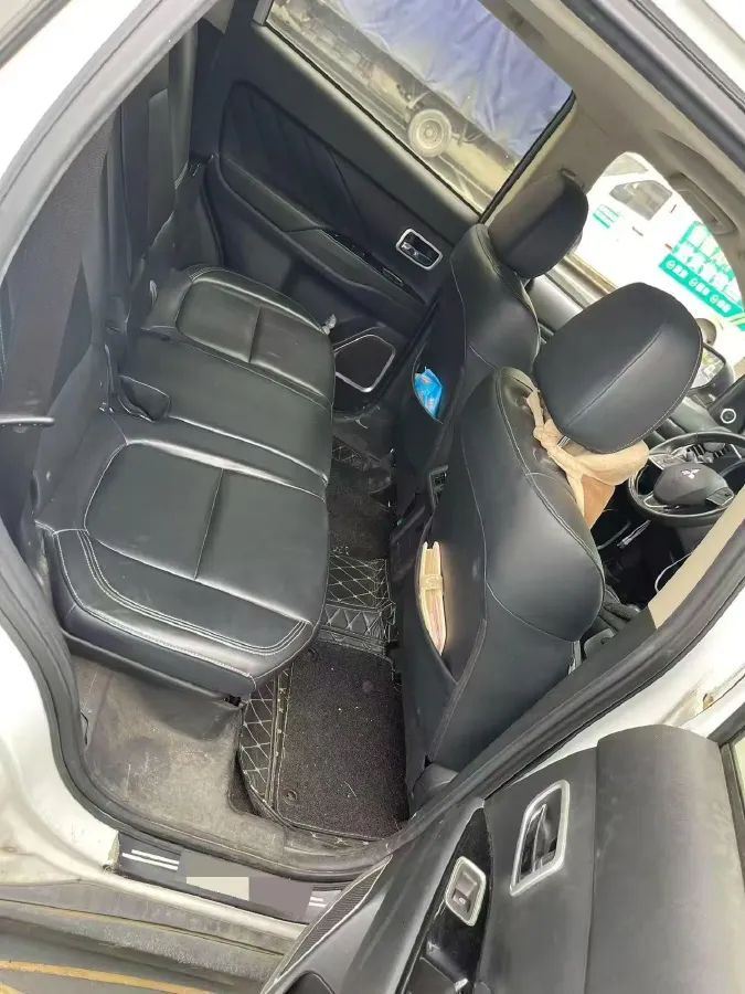 2019 Mitsubishi Outlander 2.0L 166HP L4 CVT,autocango,china used car exporter,china ev exporter,chinese used car exporter,chinese used ev exporter