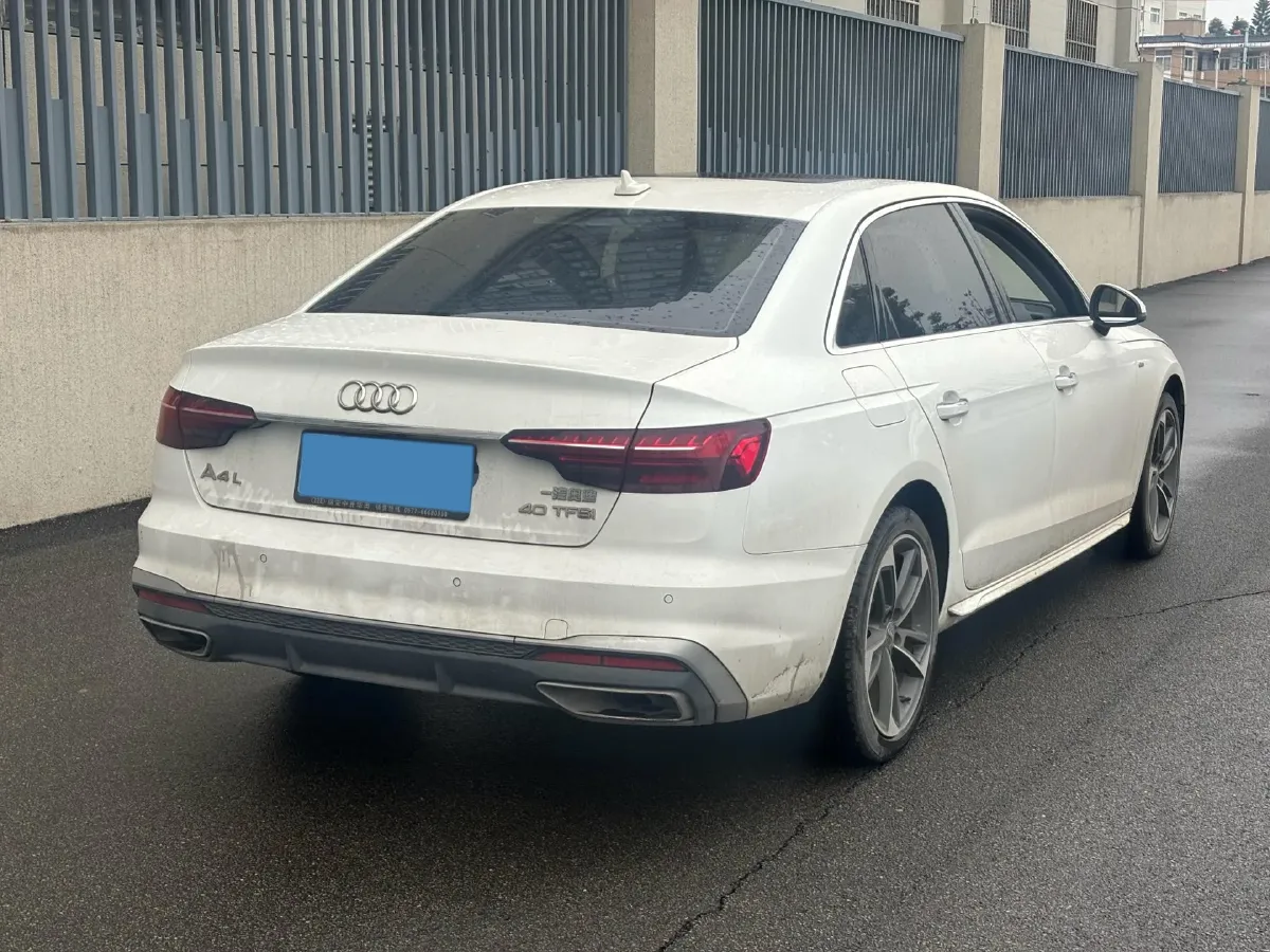 2020 Audi A4L 2.0T 190HP L4 7DCT,autocango,china used car exporter,china ev exporter,chinese used car exporter,chinese used ev exporter