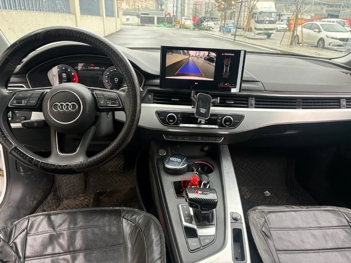 2020 Audi A4L 2.0T 190HP L4 7DCT,autocango,china used car exporter,china ev exporter,chinese used car exporter,chinese used ev exporter