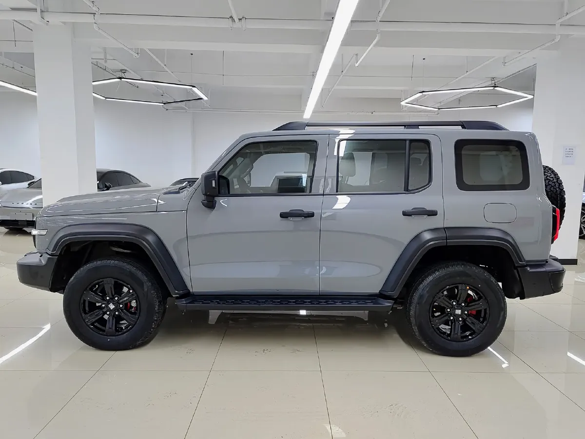 2025 Tank 300 2.4T 186HP L4 9AT,autocango,china used car exporter,china ev exporter,chinese used car exporter,chinese used ev exporter