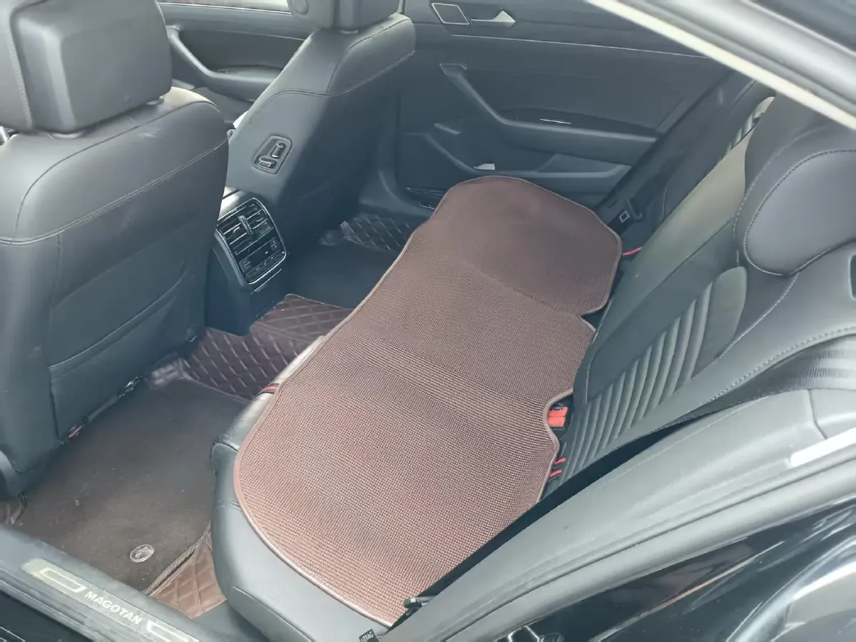 2019 Volkswagen Magotan 2.0T 186HP L4 7DCT,autocango,china used car exporter,china ev exporter,chinese used car exporter,chinese used ev exporter