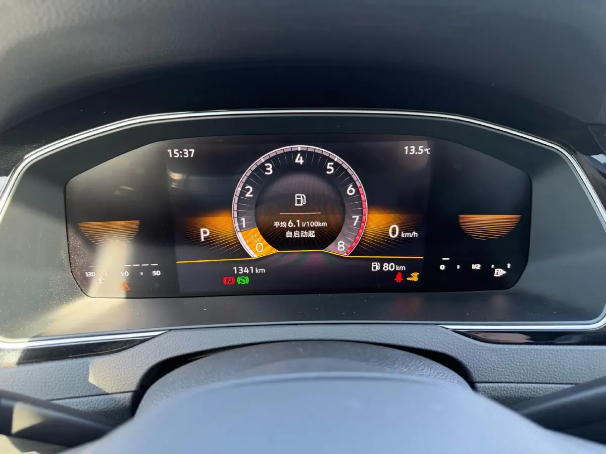 2025 Volkswagen Magotan 1.4T 150HP L4 7DCT,autocango,china used car exporter,china ev exporter,chinese used car exporter,chinese used ev exporter