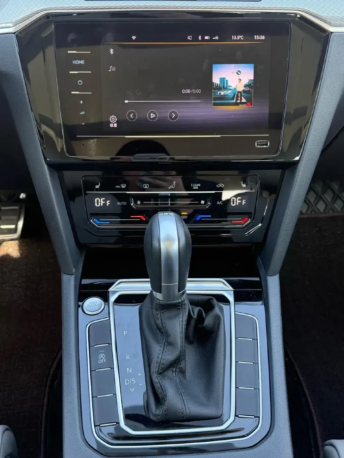 2025 Volkswagen Magotan 1.4T 150HP L4 7DCT,autocango,china used car exporter,china ev exporter,chinese used car exporter,chinese used ev exporter