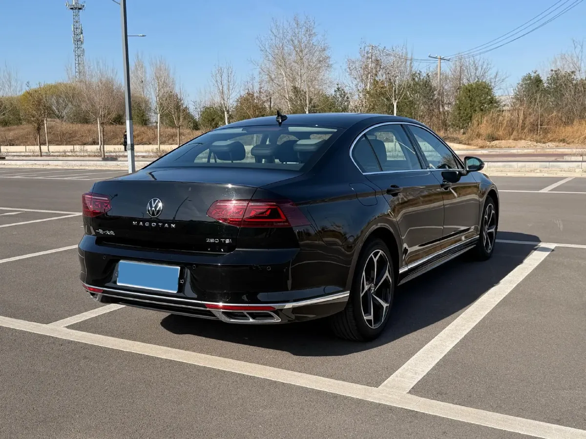 2025 Volkswagen Magotan 1.4T 150HP L4 7DCT,autocango,china used car exporter,china ev exporter,chinese used car exporter,chinese used ev exporter