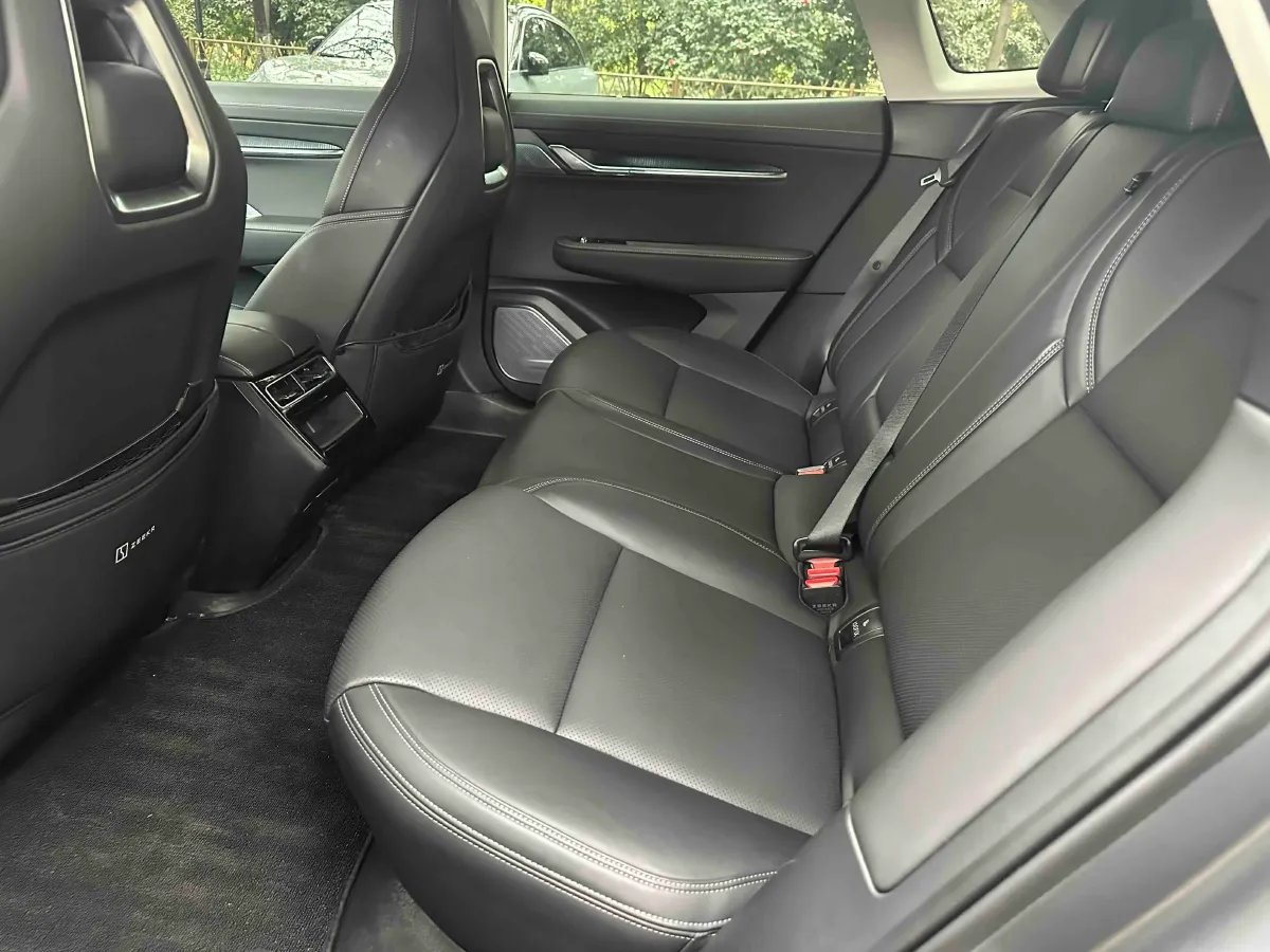 2022 Zeekr 001 BEV 86KWH,autocango,china used car exporter,china ev exporter,chinese used car exporter,chinese used ev exporter