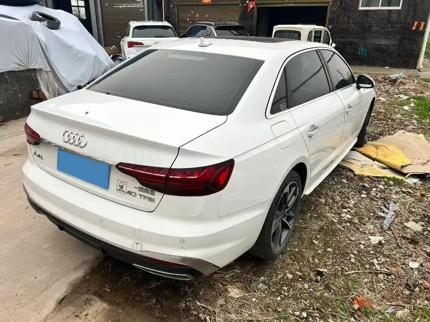 2022 Audi A4L 2.0T 190HP L4 7DCT,autocango,china used car exporter,china ev exporter,chinese used car exporter,chinese used ev exporter