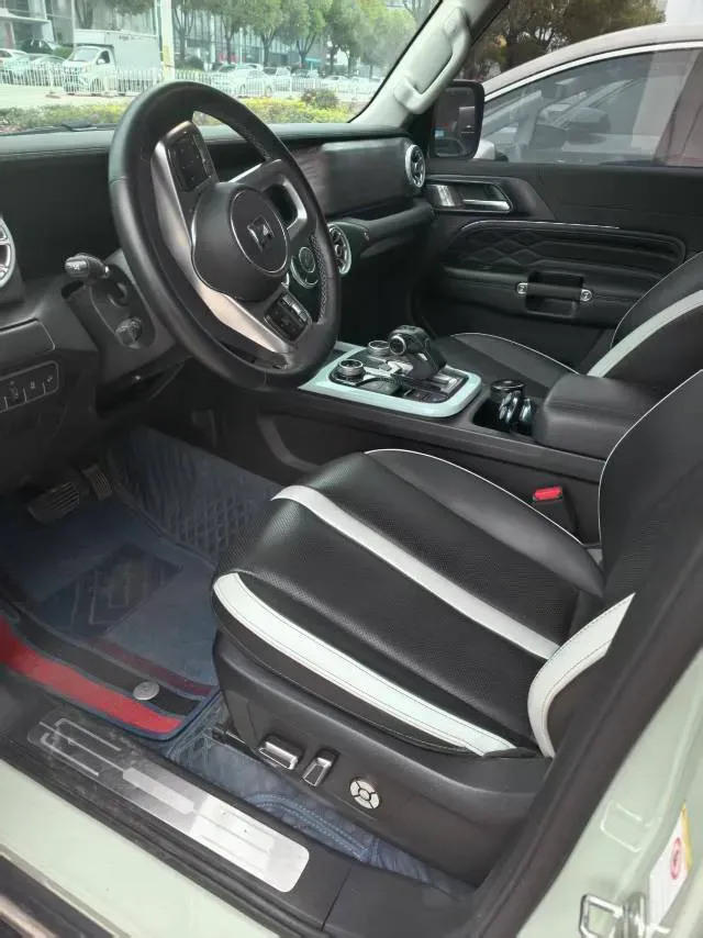 2023 Tank 300 2.0T 227HP L4 8AT,autocango,china used car exporter,china ev exporter,chinese used car exporter,chinese used ev exporter