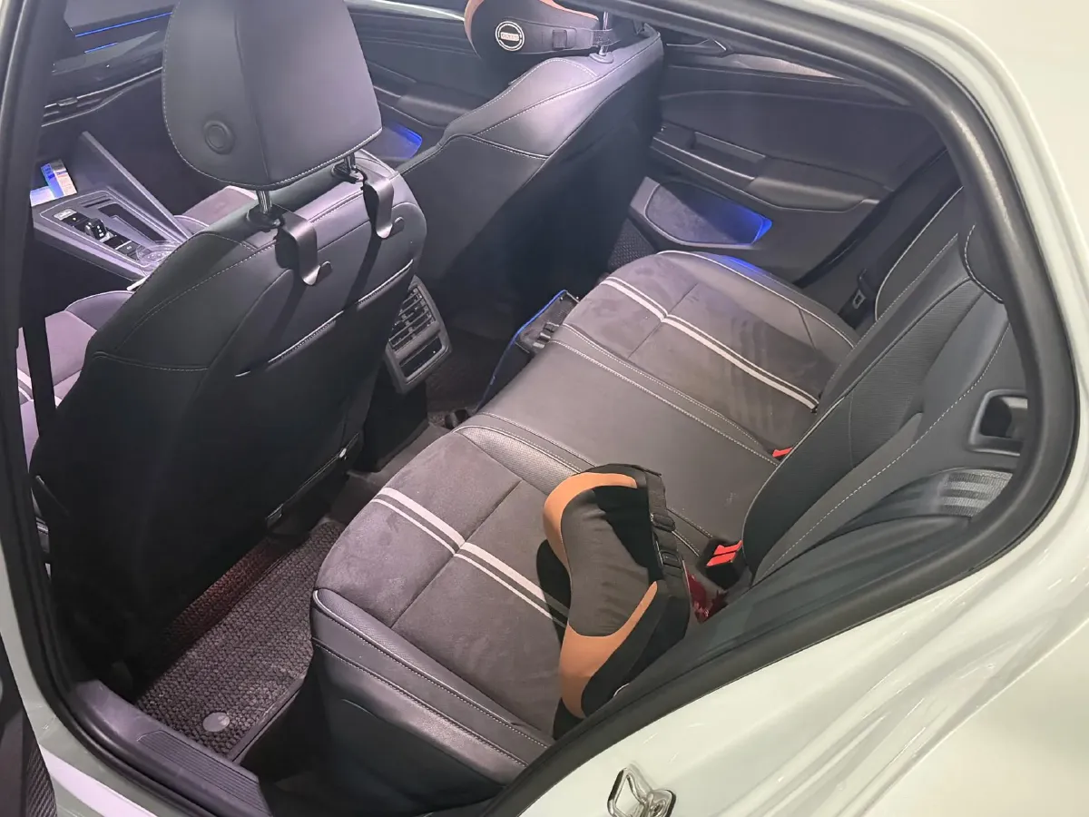 2023 Volkswagen Golf 1.4T 150HP L4 7DCT,autocango,china used car exporter,china ev exporter,chinese used car exporter,chinese used ev exporter