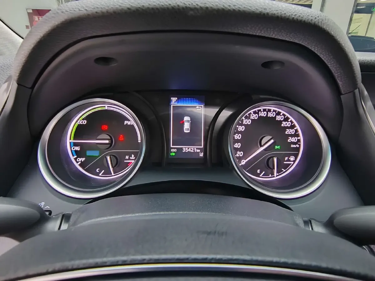 2023 Toyota Camry 2.5L 178HP L4 E-CVT Hybrid,autocango,china used car exporter,china ev exporter,chinese used car exporter,chinese used ev exporter