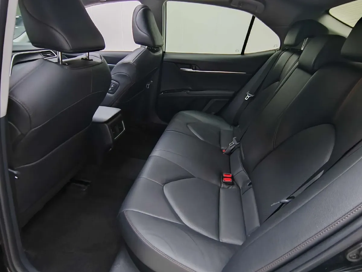 2023 Toyota Camry 2.5L 178HP L4 E-CVT Hybrid,autocango,china used car exporter,china ev exporter,chinese used car exporter,chinese used ev exporter