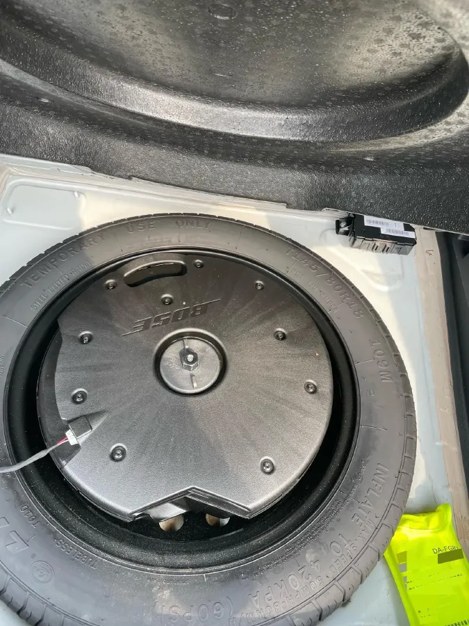 2022 HongQi HS5 2.0T 224HP L4 6AT,autocango,china used car exporter,china ev exporter,chinese used car exporter,chinese used ev exporter