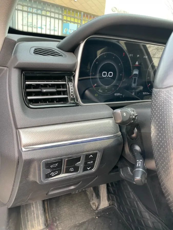 2022 HongQi HS5 2.0T 224HP L4 6AT,autocango,china used car exporter,china ev exporter,chinese used car exporter,chinese used ev exporter