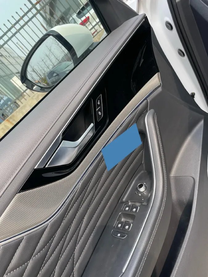 2022 HongQi HS5 2.0T 224HP L4 6AT,autocango,china used car exporter,china ev exporter,chinese used car exporter,chinese used ev exporter