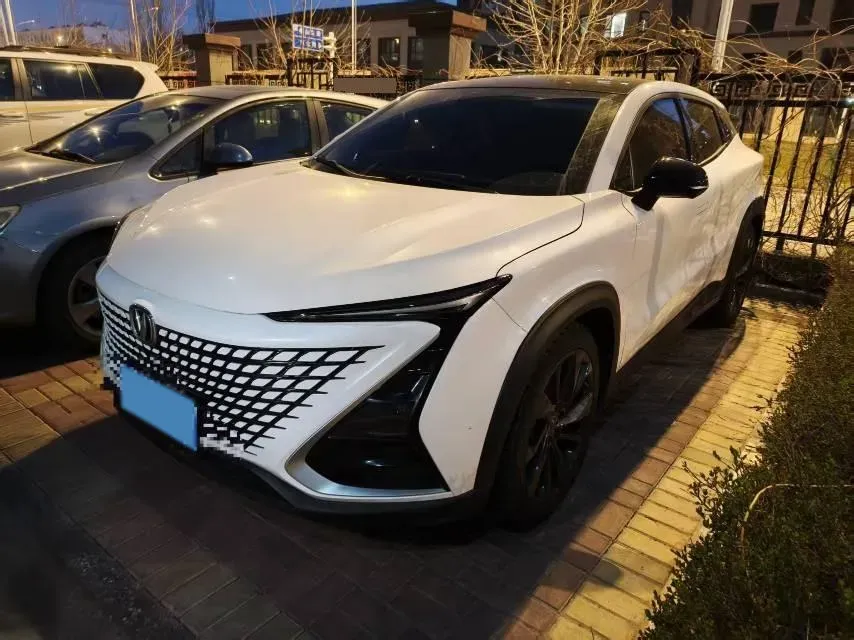 2020 ChangAn UNI-T 1.5T 180HP L4 7DCT,autocango,china used car exporter,china ev exporter,chinese used car exporter,chinese used ev exporter