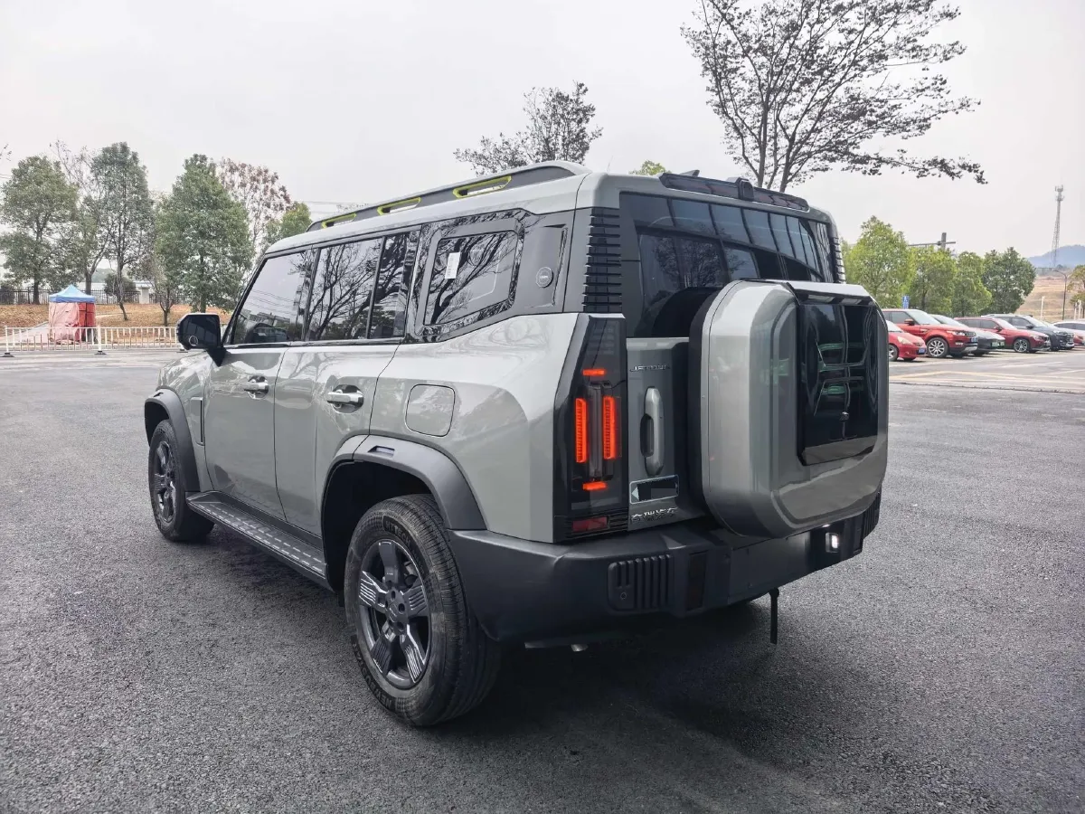 2023 Jetour Traveller 1.5T 184HP L4 7DCT,autocango,china used car exporter,china ev exporter,chinese used car exporter,chinese used ev exporter