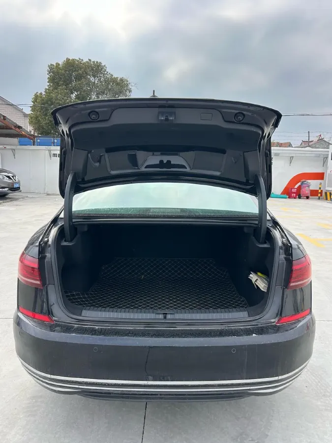 2022 Skoda Kodiak GT 2.0T 186HP L4 7DCT,autocango,china used car exporter,china ev exporter,chinese used car exporter,chinese used ev exporter