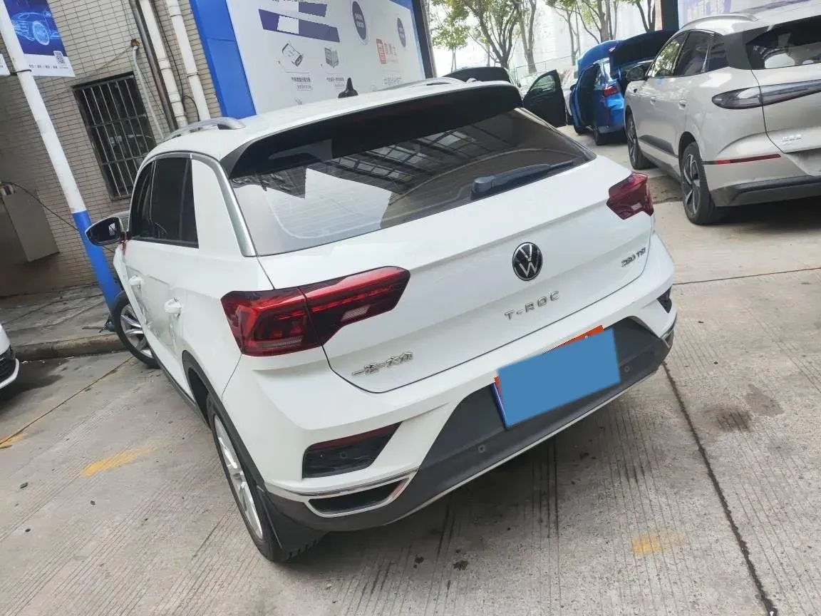 2022 Volkswagen T-Roc 1.4T 150HP L4 7DCT,autocango,china used car exporter,china ev exporter,chinese used car exporter,chinese used ev exporter
