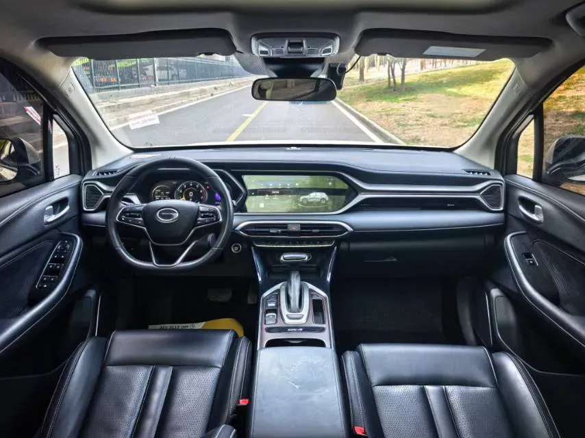 2022 GAC Trumpchi GS4 1.5T 169HP L4 6AT,autocango,china used car exporter,china ev exporter,chinese used car exporter,chinese used ev exporter