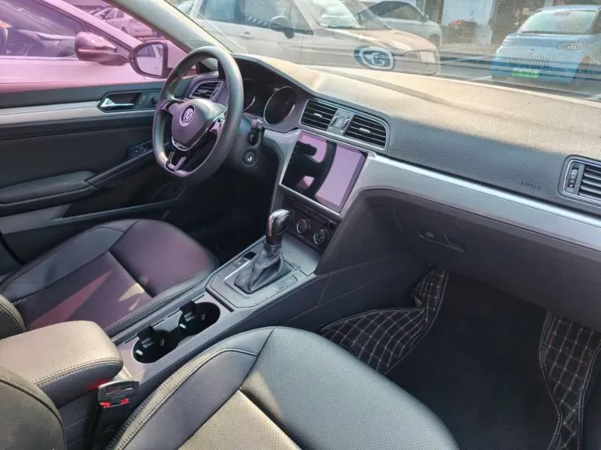 2017 Volkswagen Lamando 1.4T 131HP L4 7DCT,autocango,china used car exporter,china ev exporter,chinese used car exporter,chinese used ev exporter