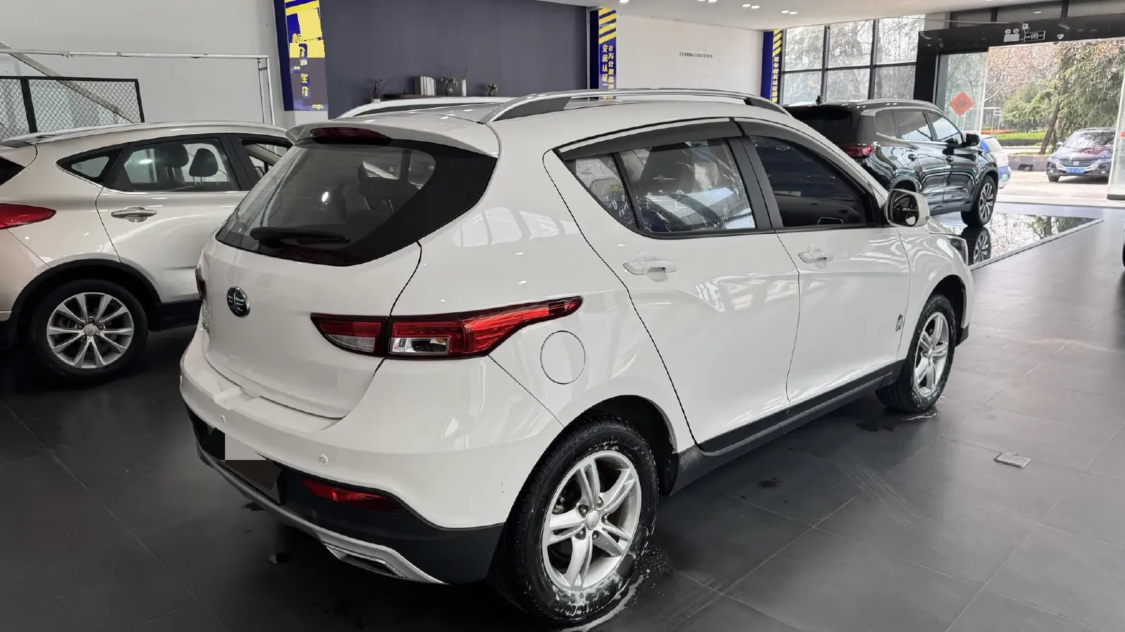 2017 FAW Jumpal D60 1.5L 113HP L4 5MT,autocango,china used car exporter,china ev exporter,chinese used car exporter,chinese used ev exporter