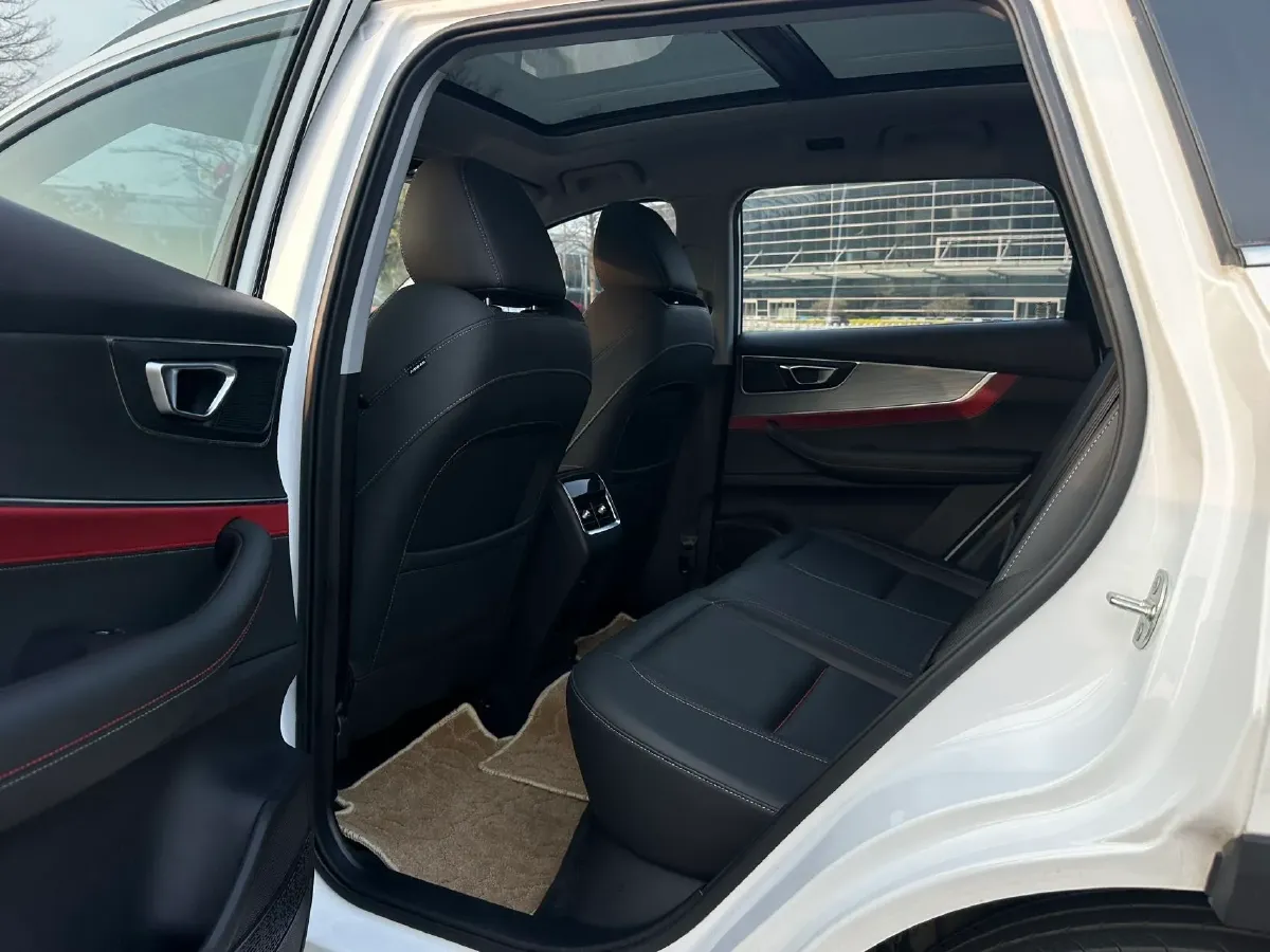 2021 Chery Tiggo 7 1.6T 197HP L4 7DCT,autocango,china used car exporter,china ev exporter,chinese used car exporter,chinese used ev exporter