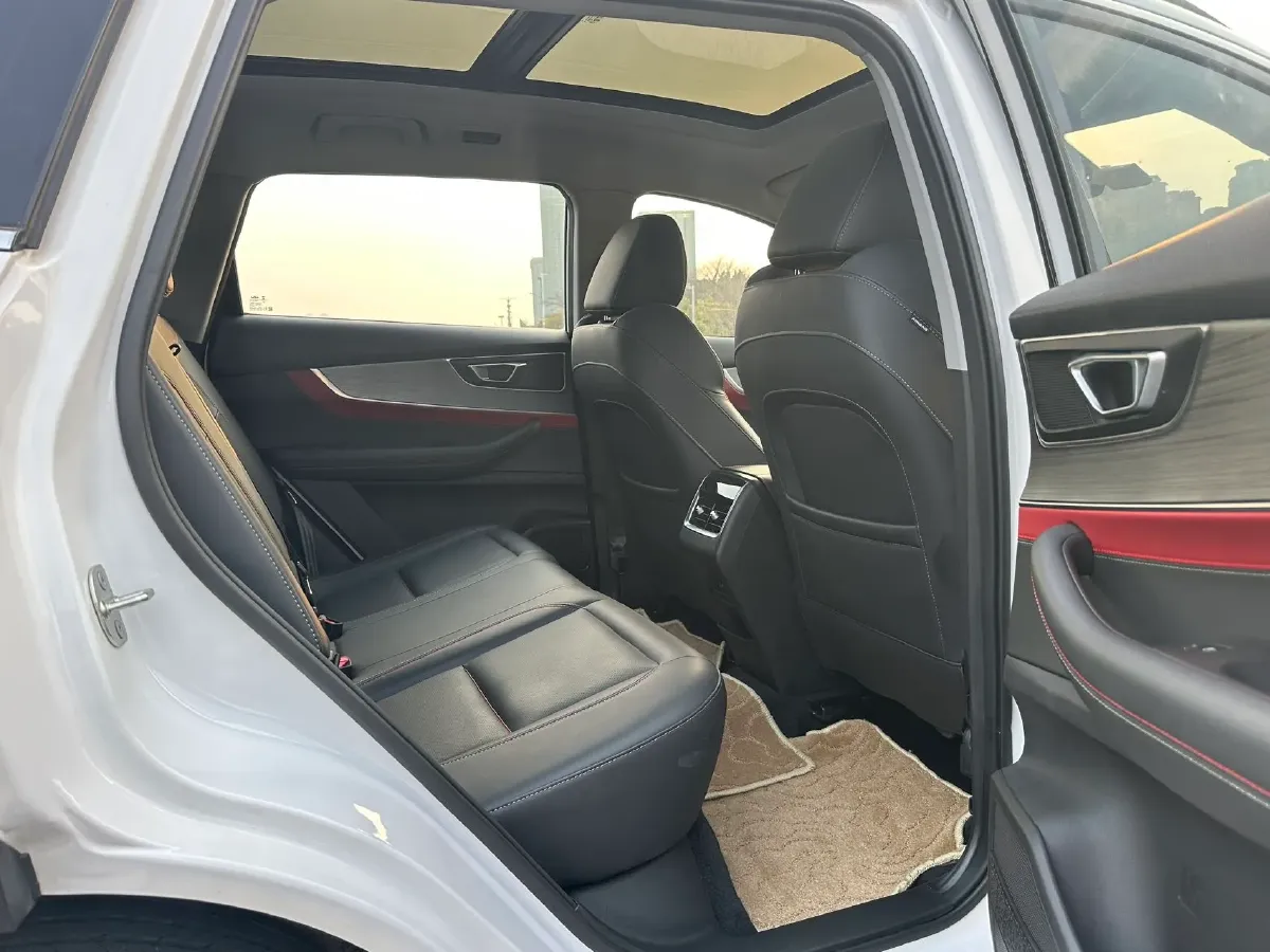 2021 Chery Tiggo 7 1.6T 197HP L4 7DCT,autocango,china used car exporter,china ev exporter,chinese used car exporter,chinese used ev exporter