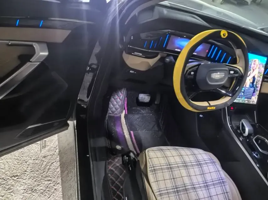 2023 Geely StarRay 1.5T 181HP L4 7DCT,autocango,china used car exporter,china ev exporter,chinese used car exporter,chinese used ev exporter