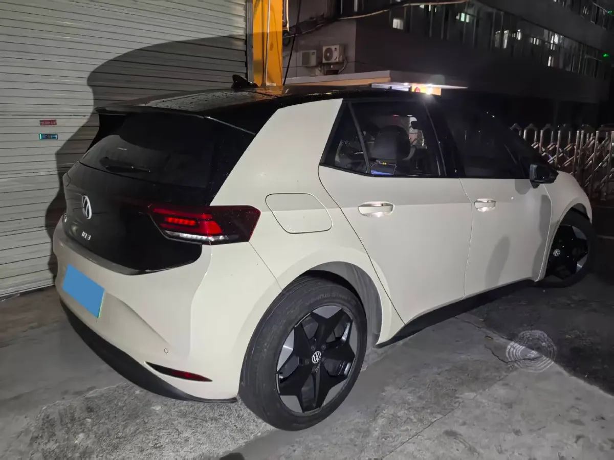 2025 Volkswagen ID.3 BEV 53.6KWH,autocango,china used car exporter,china ev exporter,chinese used car exporter,chinese used ev exporter