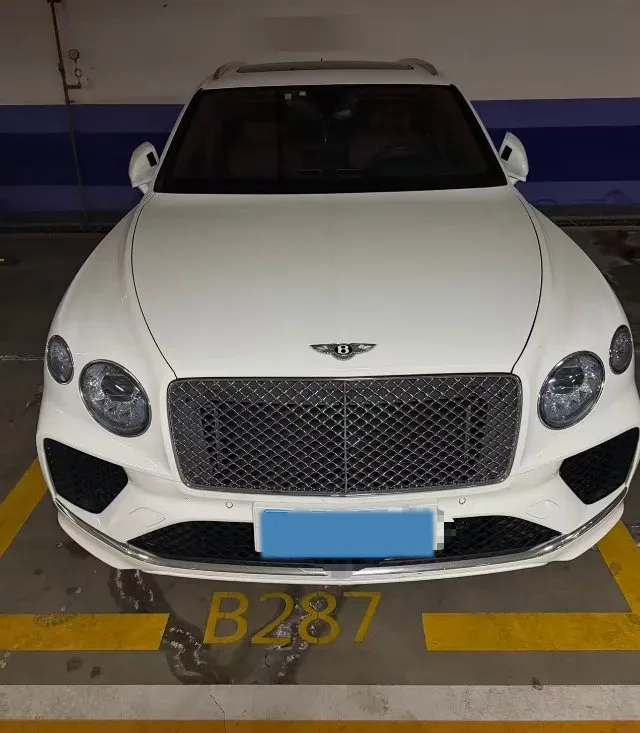 2021 Bentley Bentayga 4.0T 550HP V8 8AT,autocango,china used car exporter,china ev exporter,chinese used car exporter,chinese used ev exporter