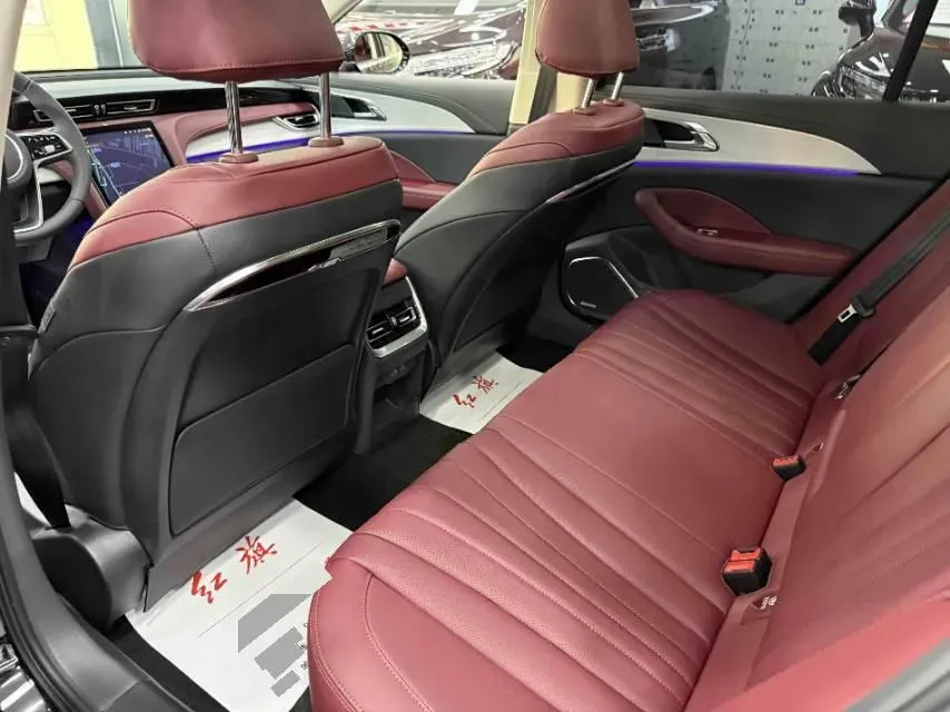 2025 HongQi H5 1.5T 169HP L4 1DHT Hybrid,autocango,china used car exporter,china ev exporter,chinese used car exporter,chinese used ev exporter