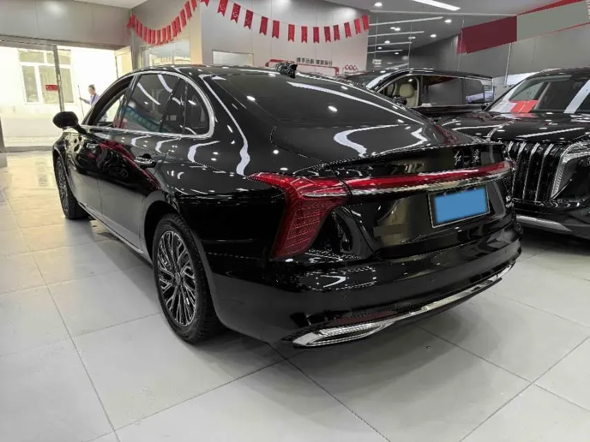 2025 HongQi H5 1.5T 169HP L4 1DHT Hybrid,autocango,china used car exporter,china ev exporter,chinese used car exporter,chinese used ev exporter
