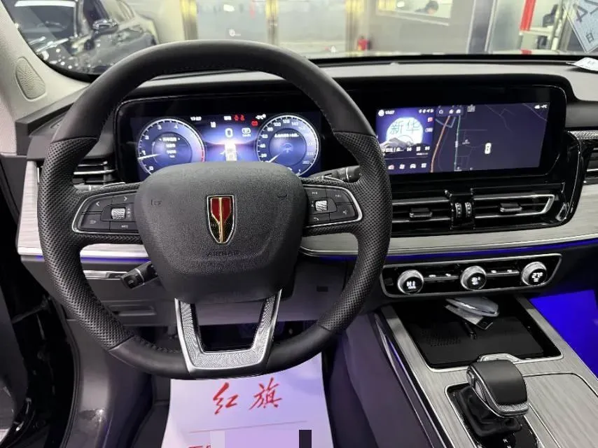 2025 HongQi HS5 2.0T 252HP L4 8AT,autocango,china used car exporter,china ev exporter,chinese used car exporter,chinese used ev exporter
