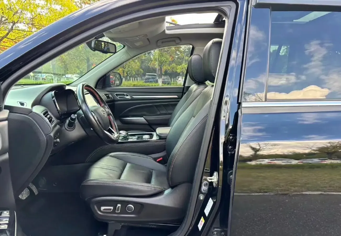 2020 GAC Trumpchi GS8 2.0T 252HP L4 6AT,autocango,china used car exporter,china ev exporter,chinese used car exporter,chinese used ev exporter