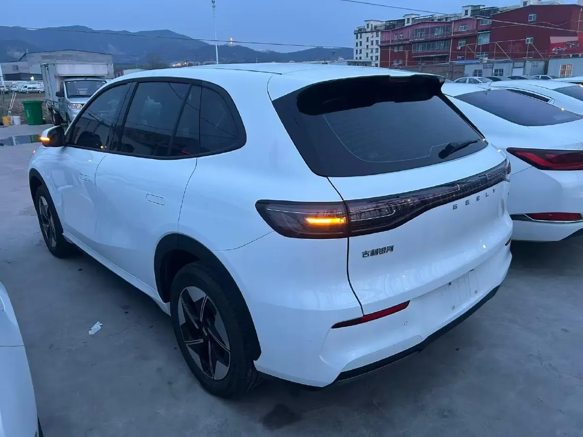 2024 LanDian E5 1.5L 110HP L4 E-CVT PHEV 17.52KWH,autocango,china used car exporter,china ev exporter,chinese used car exporter,chinese used ev exporter