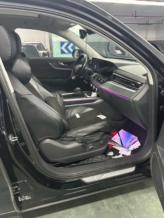 2023 HongQi HS5 2.0T 252HP L4 8AT,autocango,china used car exporter,china ev exporter,chinese used car exporter,chinese used ev exporter