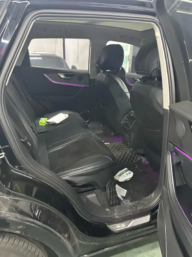 2023 HongQi HS5 2.0T 252HP L4 8AT,autocango,china used car exporter,china ev exporter,chinese used car exporter,chinese used ev exporter