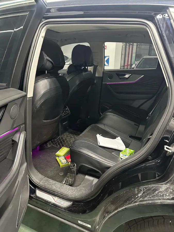 2023 HongQi HS5 2.0T 252HP L4 8AT,autocango,china used car exporter,china ev exporter,chinese used car exporter,chinese used ev exporter