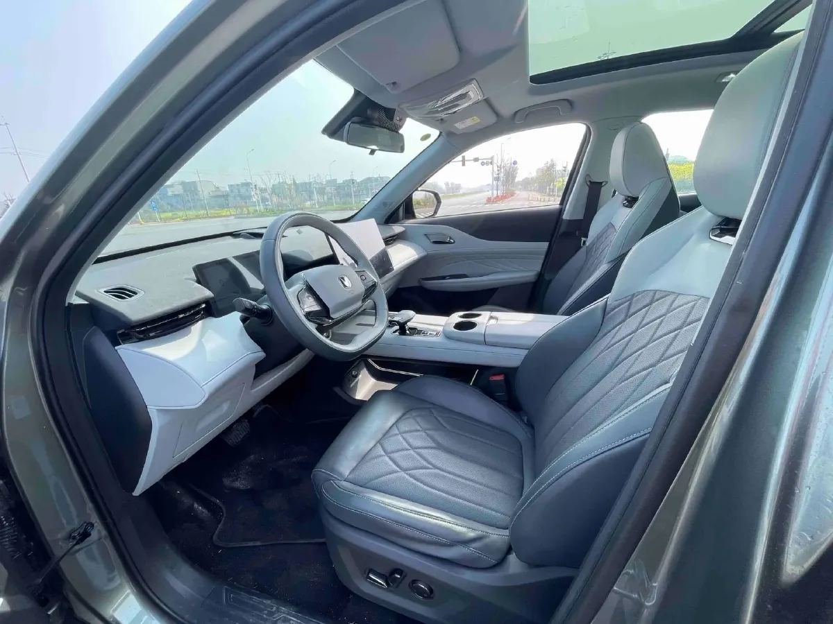 2024 ChangAn UNI-Z 1.5L 98HP L4 E-CVT PHEV 18.4KWH,autocango,china used car exporter,china ev exporter,chinese used car exporter,chinese used ev exporter