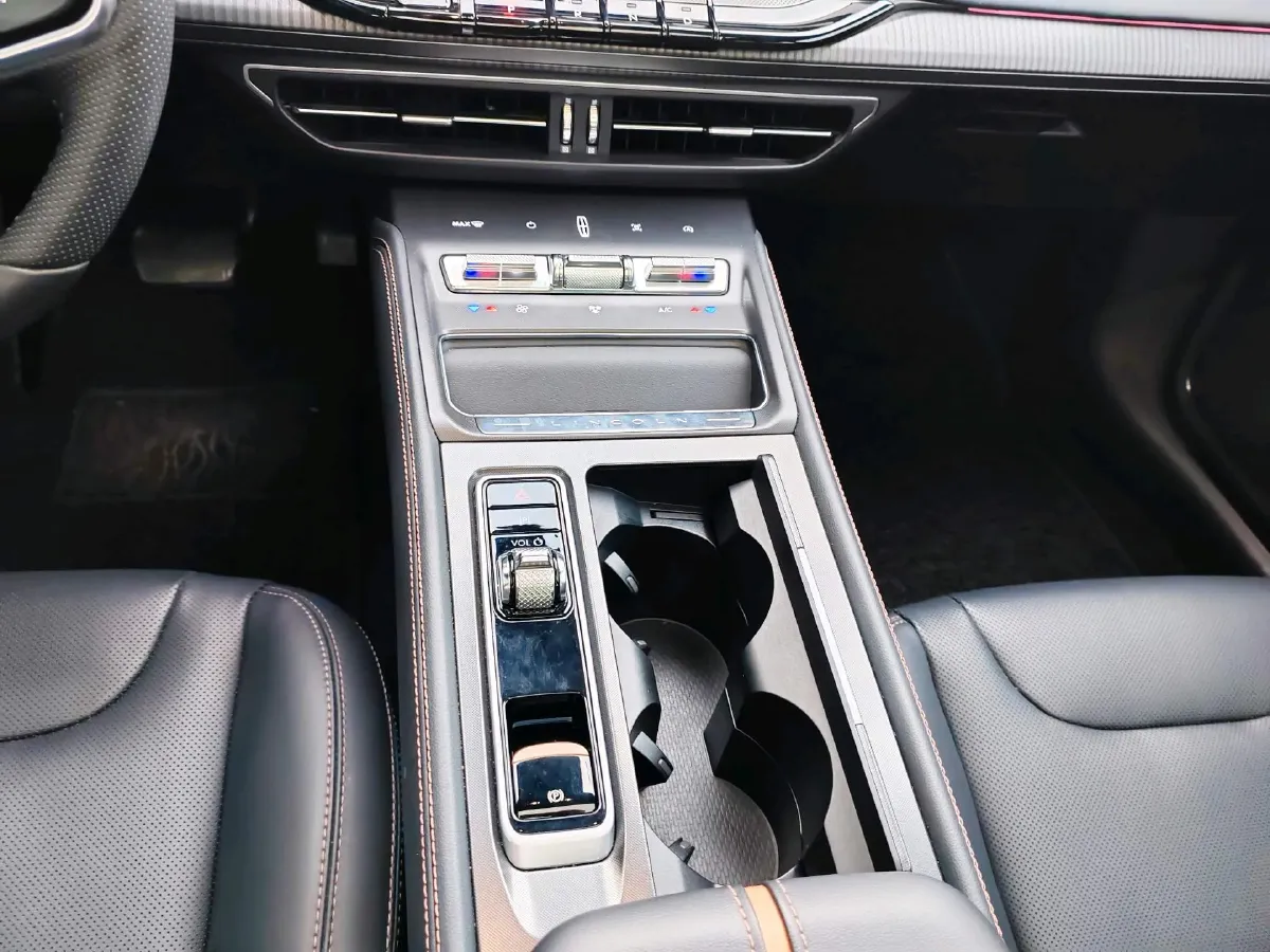 2022 Lincoln Z 2.0T 246HP L4 8AT,autocango,china used car exporter,china ev exporter,chinese used car exporter,chinese used ev exporter