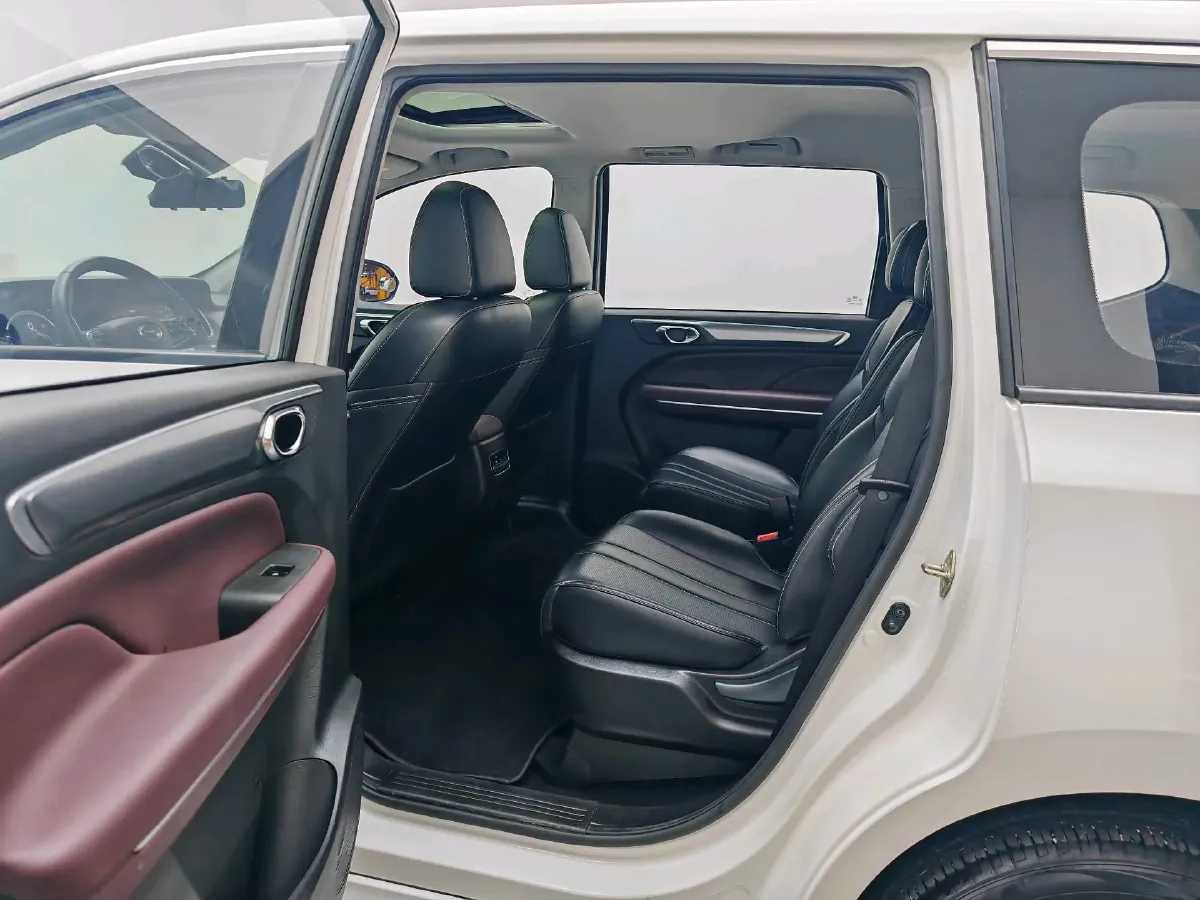 2023 GAC Trumpchi M6 1.5T 177HP L4 7DCT,autocango,china used car exporter,china ev exporter,chinese used car exporter,chinese used ev exporter