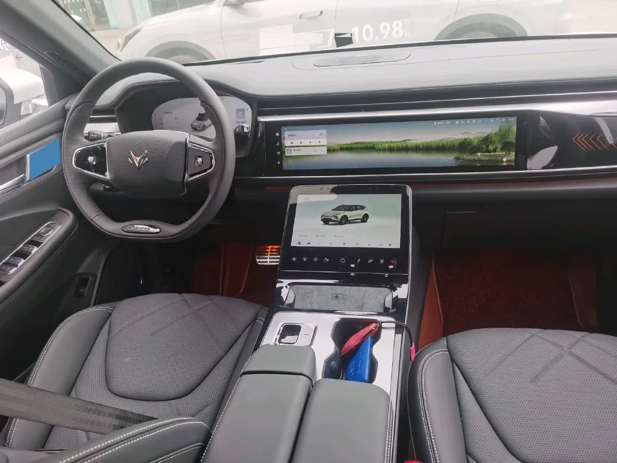 2025 ARCFOX αT6 BEV,autocango,china used car exporter,china ev exporter,chinese used car exporter,chinese used ev exporter