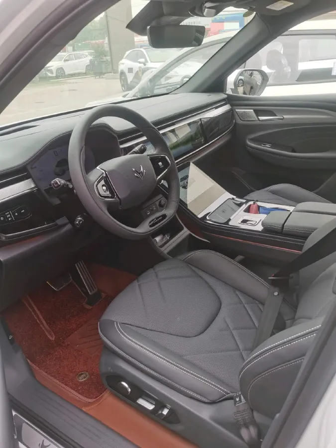 2025 ARCFOX αT6 BEV,autocango,china used car exporter,china ev exporter,chinese used car exporter,chinese used ev exporter