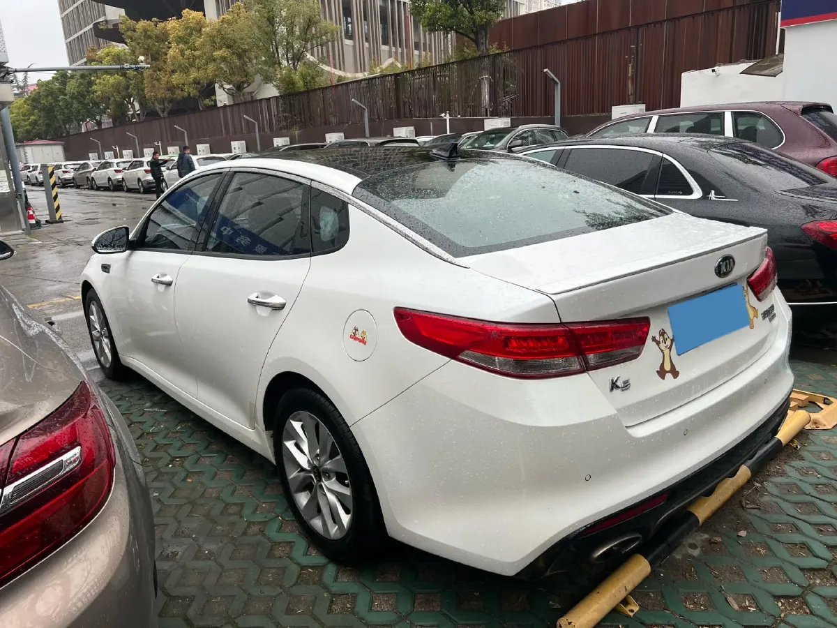 2016 Kia K5 1.6T 180HP L4 7DCT,autocango,china used car exporter,china ev exporter,chinese used car exporter,chinese used ev exporter