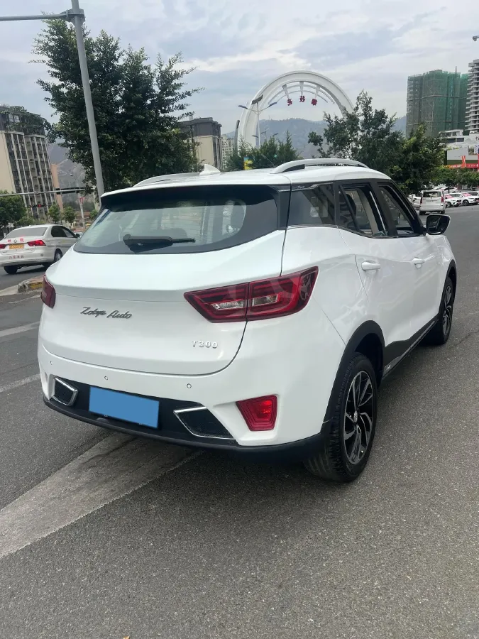 2017 Zotye T300 1.5L 112HP L4 5MT,autocango,china used car exporter,china ev exporter,chinese used car exporter,chinese used ev exporter
