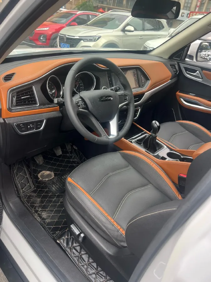 2017 Zotye T300 1.5L 112HP L4 5MT,autocango,china used car exporter,china ev exporter,chinese used car exporter,chinese used ev exporter