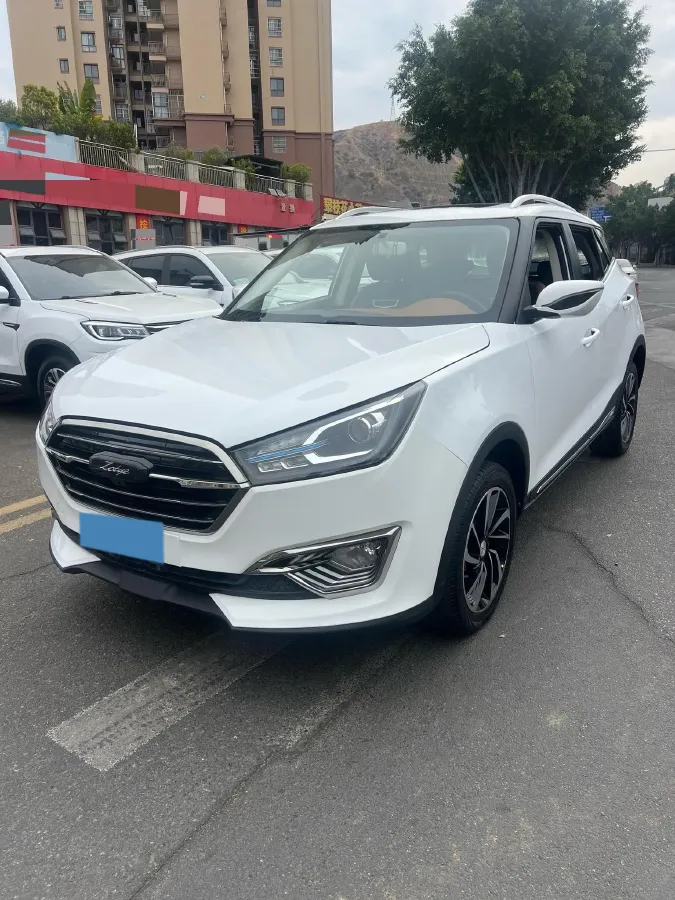 2017 Zotye T300 1.5L 112HP L4 5MT,autocango,china used car exporter,china ev exporter,chinese used car exporter,chinese used ev exporter