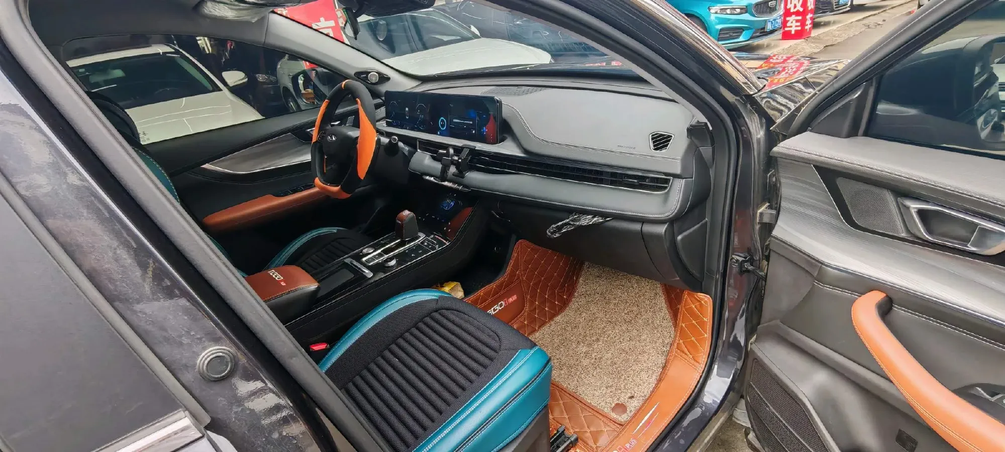 2021 Chery Tiggo 8 Plus 1.6T 197HP L4 7DCT,autocango,china used car exporter,china ev exporter,chinese used car exporter,chinese used ev exporter